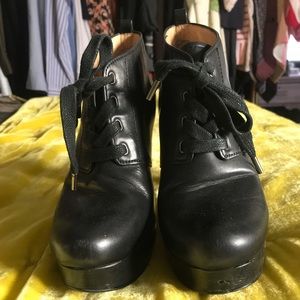 Joan & David black shoes 9.5